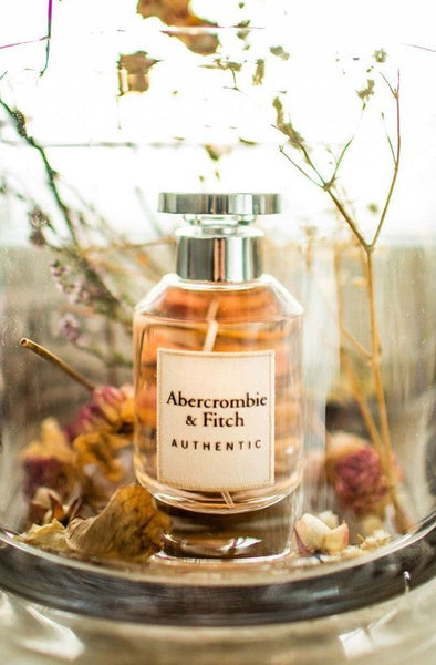 Authentic Woman de Abercrombie  And  Fitch EDP 100 ml.